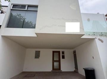 Casa de 3 habitaciones, Puebla · Hermosa Casa en Renta Zona Cascatta Lomas de Angelópolis Puebla