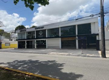Local comercial · 200m² · 3 Estacionamientos · Local - Benito Juárez