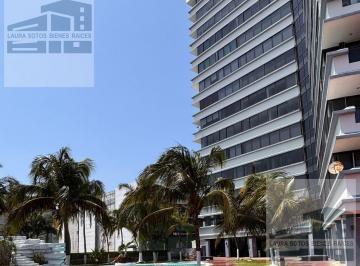 Departamento · 220m² · 3 Recámaras · 2 Estacionamientos · Departamento en Torre Villas Mocambo, Boca del Rio