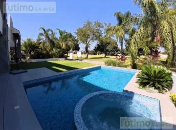 Casa · 500m² · 5 Recámaras · 4 Estacionamientos · Casa en Venta, Campo de Golf Paraíso Country Club