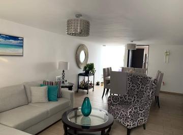 Casa · 241m² · 2 Recámaras · 2 Estacionamientos · Casa en Venta en Hacienda de Echegaray