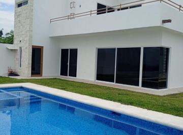 Casa de 3 habitaciones, Yautepec · Excelente Casa con Terreno Grande
