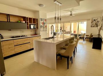 Departamento de 3 habitaciones, Solidaridad · Departamento en Renta Puerto Aventuras Planta Baja