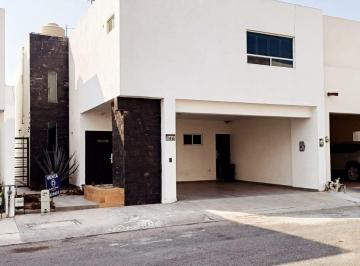 d4ed578d7befd590bbba88c03feca24ac304cd5cbb167b79f9433ca5c53824e5 · Casa en Venta en La Rioja Residencial, ¸ Zona de Carretera Nacional. Monterrey