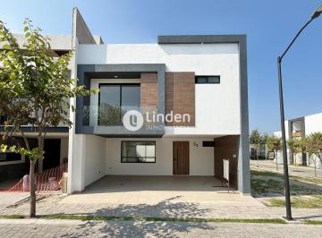 Casa · 229m² · 3 Recámaras · 2 Estacionamientos · Casa en Venta en Parque México, Zona Lomas de Angelópolis III