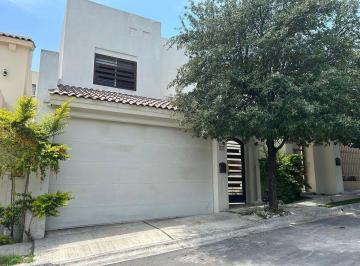 1cc0889cd74c92554997815e327e29dce47f46012b95cbb98310a19645b0d204 · Casa en Renta Bosques del Contry