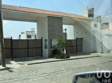 Casa · 88m² · 3 Recámaras · 2 Estacionamientos · Casa en Renta Querétaro San Juan del Rio La Floresta