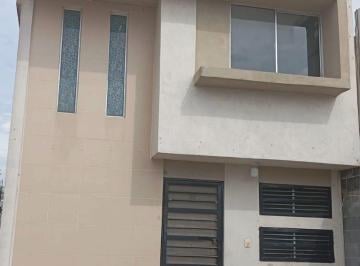 Casa · 65m² · 2 Recámaras · 1 Estacionamiento · Casa en Venta Fracc Los Colibries Apodaca