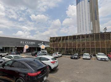 Local comercial · 147m² · 100 Estacionamientos · Local en Renta de m² en Juriquilla