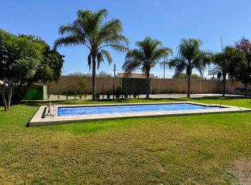 Quinta de 3 habitaciones, Soledad de Graciano Sánchez · Jardín con Alberca en Venta – Excelente Oportunidad de Inversión
