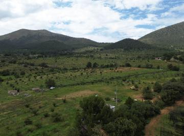 Terreno / Lote , Arteaga · Terreno en Arteaga, Ideal Para Cabañas, Casa de Campo o Inversion