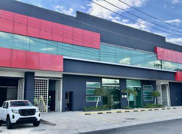 Bodega comercial · 1100m² · 10 Estacionamientos · Bodega en Renta Dentro de City Park