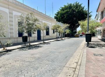 Casa · 735m² · 13 Recámaras · 2 Estacionamientos · Casa en Venta Zona Centro
