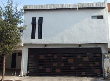 Casa de 3 habitaciones, General Escobedo · Casa en Venta Amueblada en Villa Castello, Escobedo