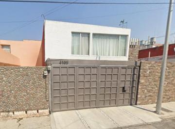 Casa de 3 habitaciones, Puebla · Venta de Casa en Puebla!