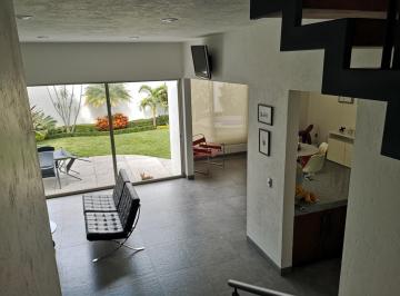 Casa · 220m² · 3 Recámaras · 2 Estacionamientos · Casa - Lomas de Tetela