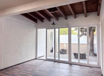 Casa · 170m² · 3 Recámaras · 2 Estacionamientos · Casa Nueva Remodelada en Renta en Prados del Campestre