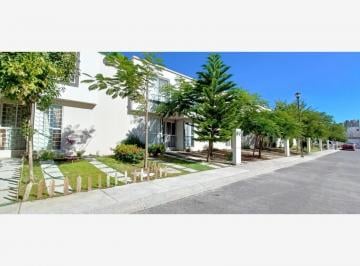 Casa · 70m² · 2 Recámaras · 1 Estacionamiento · Casa - Fraccionamiento Ciudad del Sol