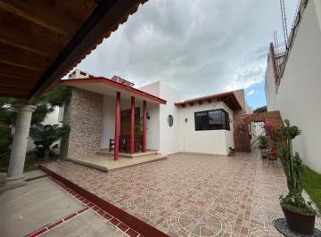 Casa · 345m² · 3 Recámaras · 2 Estacionamientos · Casa - Fraccionamiento Residencial Haciendas de Tequisquiapan