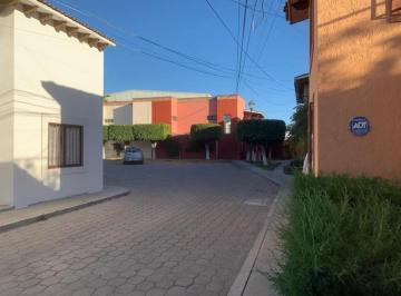 Casa · 132m² · 3 Recámaras · 2 Estacionamientos · Casa - Jardines de La Hacienda