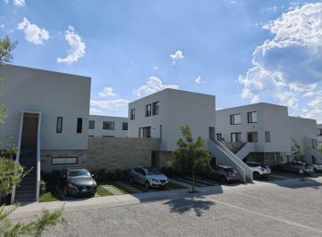 Casa · 147m² · 2 Recámaras · Casa - Fraccionamiento Cumbres del Lago