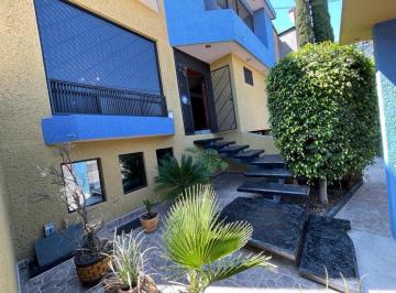 Casa · 455m² · 5 Recámaras · 3 Estacionamientos · Casa - Colinas del Cimatario