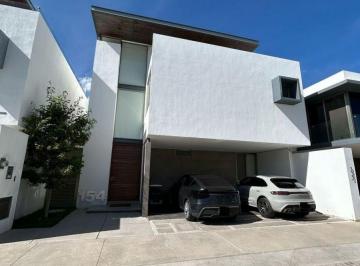 Casa de 5 habitaciones, Aguascalientes · Casa en Renta en Aguascalientes, Punta del Cielo Residencial, Zona Norponiente, 5 Recamaras