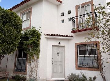 Departamento de 1 habitación, Querétaro · Habitación Amueblada Para Mujer en Renta