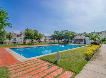 Casa en condominio de 3 habitaciones, Xochitepec · Casa en Condominio con Alberca en Residencial Real Santa Fe 2, Disfruta de Sus Amenidades, a 5 Min D