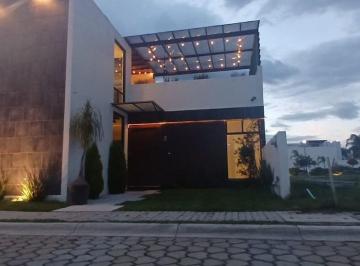 Casa de 2 habitaciones, San Andrés Cholula · Casa de un Piso en Venta Ubicada en Parque Tlaxcala Lomas de Angelopolis, 2 Recamaras, Estudio