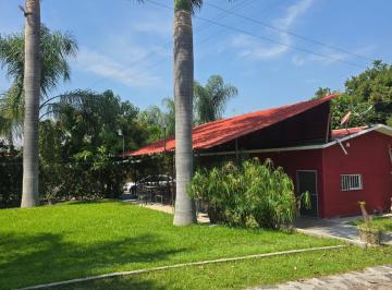 Quinta · 160m² · 4 Recámaras · 8 Estacionamientos · Venta de Casa y Terreno en Yautepec