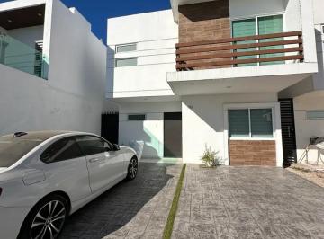 1 · Se Vende Casa en Culiacan Privada Kentia Valle Alto