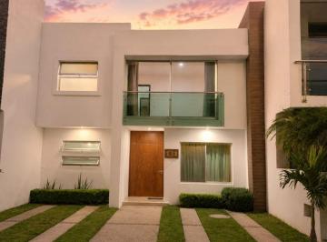 Casa en condominio de 4 habitaciones, Zapopan · Se Renta Casa 131e en El Fraccionamiento La Cima de Zapopan