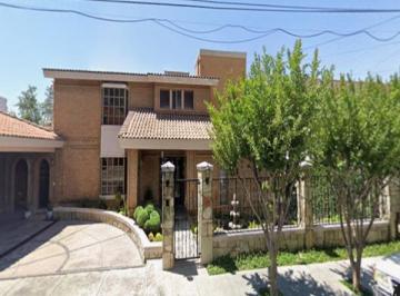 Casa de 4 habitaciones, San Pedro Garza García · Casa en Venta en San Pedro Garza Garcia Nuevo Leon