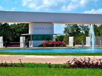 Casa · 142m² · 3 Recámaras · 2 Estacionamientos · Se Reta Casa en Residencial Arbolada