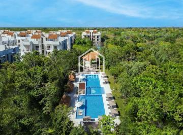 Departamento · 90m² · 2 Recámaras · Departamento en Venta 2 Habitaciones en Puerto Morelos con Alberca