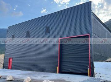 Nave industrial · 480m² · 4 Estacionamientos · Nave Industrial en Venta en Parque Industrial