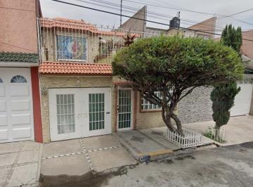 Casa de 3 habitaciones, Nezahualcóyotl · Venta de Casa en Col. Valle de Aragon 1ra, Mezahualcoyotl, Edo Mex