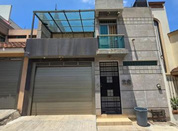 Casa · 160m² · 3 Recámaras · 1 Estacionamiento · Casa en Venta Ubicada en Monte Magno, Xalapa, Ver.