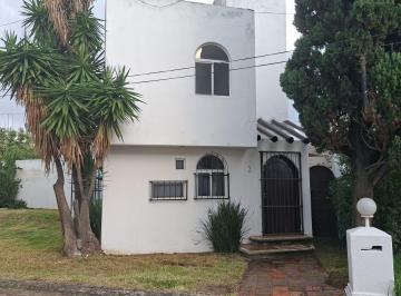 Casa · 2 Recámaras · Casa en Barrio San Juan Calvario