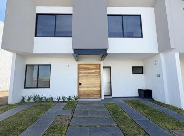 Casa de 3 habitaciones, Zapopan · Casa en Venta y Renta - Valle Imperial, Zapopan.