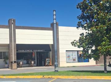 Local comercial , Saltillo · Local en Renta en Plaza Villa María