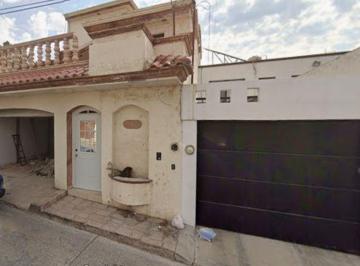 Casa de 3 habitaciones, Durango · ¡Increible Vivienda! Hermosa Propiedad Ubicada en Priv Lomas del Parque Durango