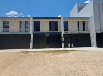 Departamento de 2 habitaciones, Mérida · Renta Townhouse Amueblado y Equipado en Xcumpich