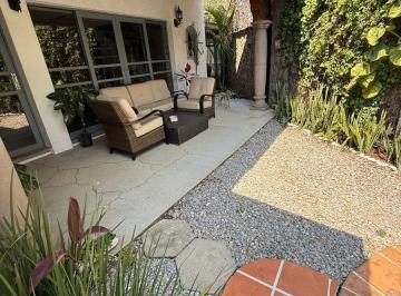 Casa · 343m² · 5 Recámaras · 2 Estacionamientos · Casa en Venta en Delicias, Zona Dorada Cuernavaca Morelos