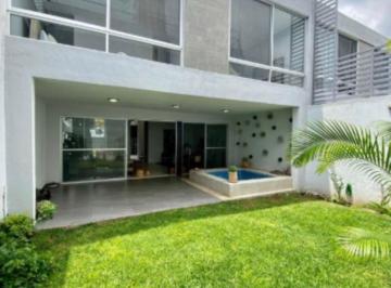 Casa de 3 habitaciones, Cuernavaca · Casa Sola Minimalista