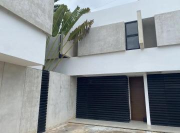 1 · Townhouse en Renta en Merida, Amueblado, Montebello
