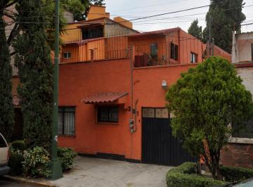Casa de 5 habitaciones, Coyoacán · Casa en Venta en Colonia del Carmen Coyoacan Ciudad de Mexico
