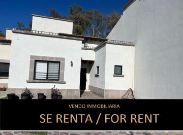 Casa · 3 Recámaras · 2 Estacionamientos · Se Renta Casa Amueblada en Casco Viejo