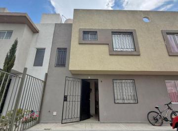 Casa Venta 55m² de 3 habitaciones · Casa | 85 m² |real Granada 5ta Etapa | 3r + 1.5b + 2e